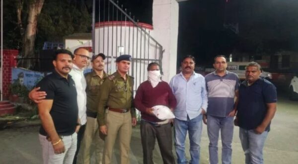 हल्द्वानी में एसटीएफ की बड़ी कार्रवाई, 2 किलो 20 ग्राम चरस के साथ तस्कर गिरफ्तार